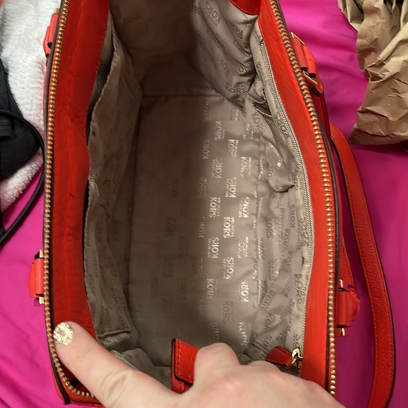 Michael Kors purse - Picture 3 of 6